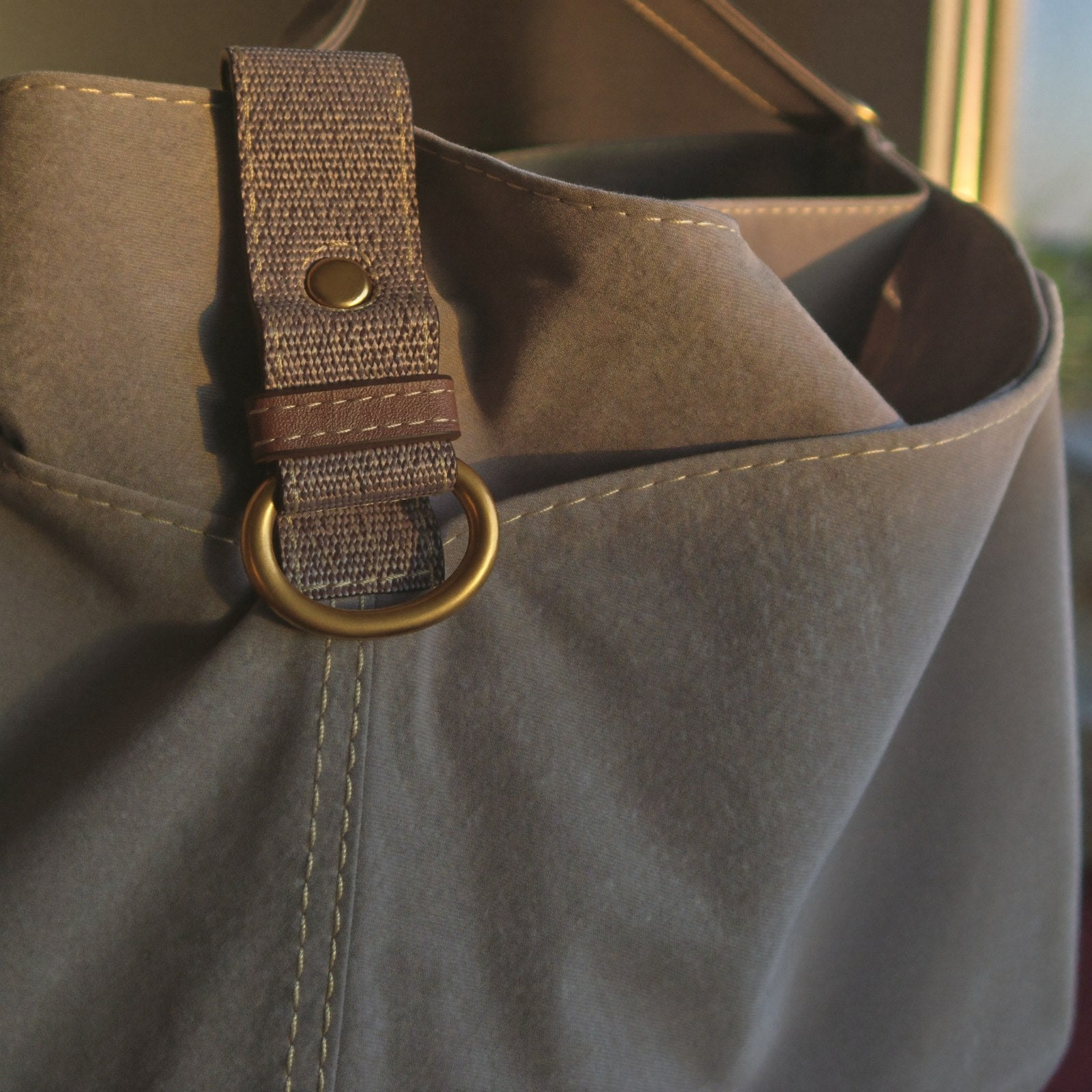 Bowryn strap construction with D-ring brass hardware - materials detail